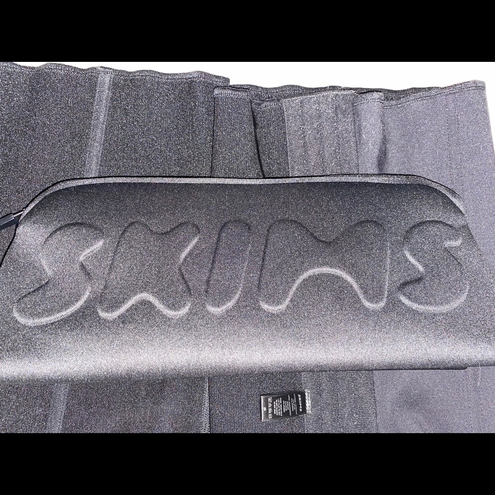 2x Skims Waist Trainer